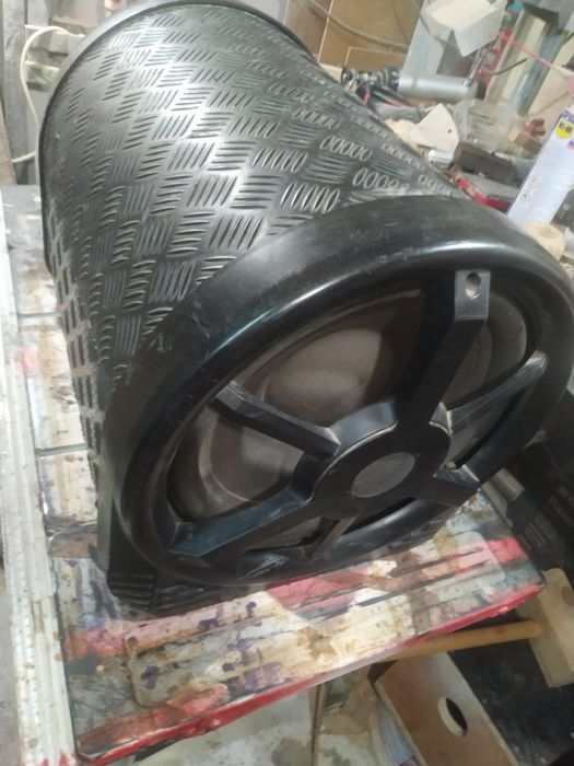 Активен бас 15 thunder