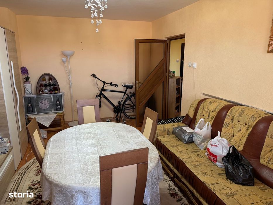 Apartament  cu 2camere,decomandate,Zona Carpati 2