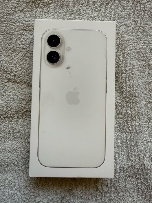 iphone 16 128 GB SIGILAT silver