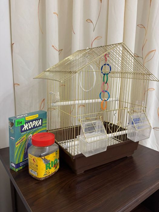 Продам клетку для попугаев