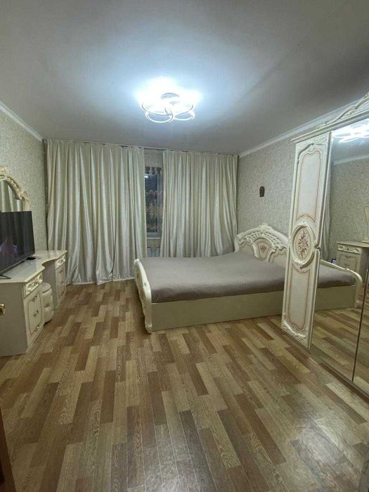 Продается 2 комнатная квартира  в КЖБИ в новом доме