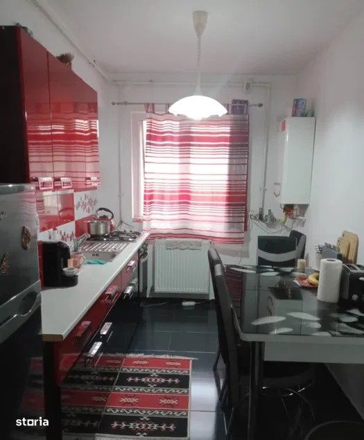 Apartament 2 camere decomandate, 53 mp, etaj intermidiar, zona Eroilor