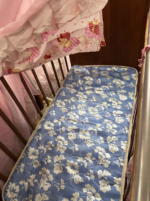 Продается детская кроватка