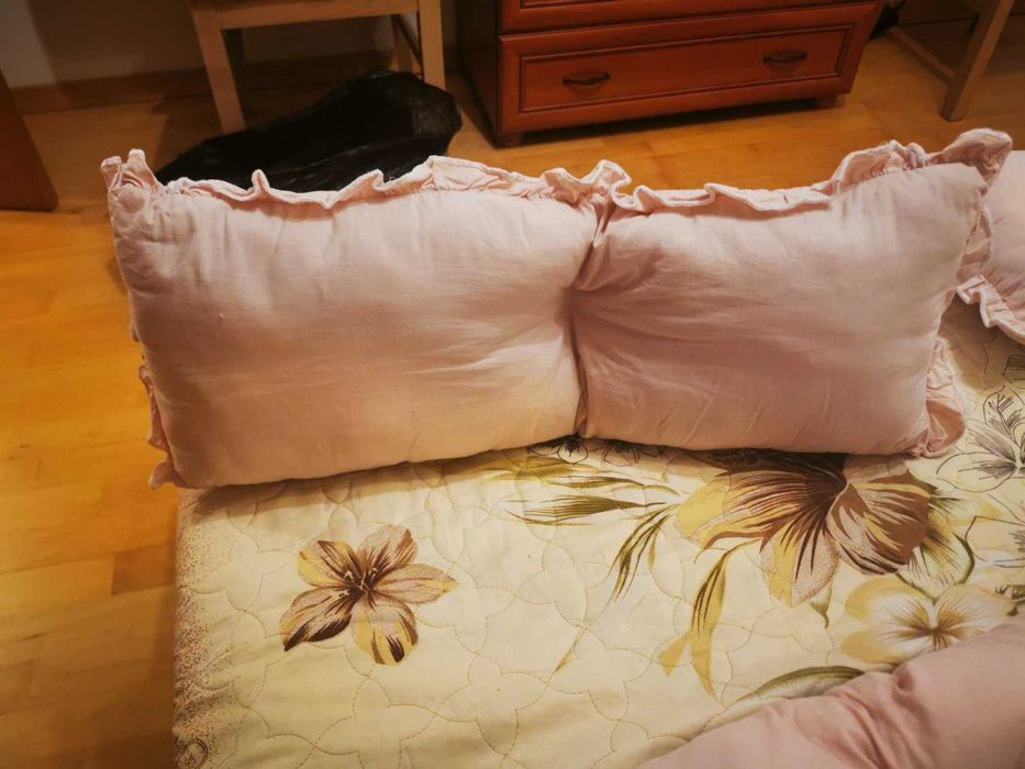 Обиколник за легло на бебенце