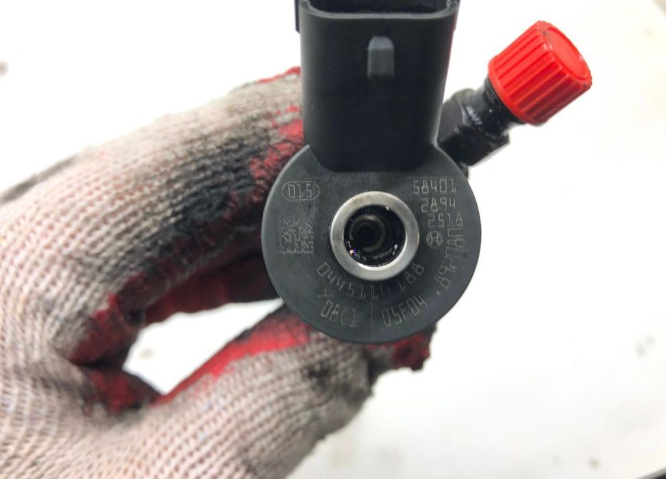 Injector Volvo C30 1.6 D 0445110188