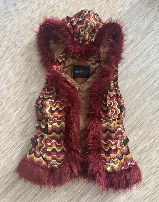 Стилен шарен елек