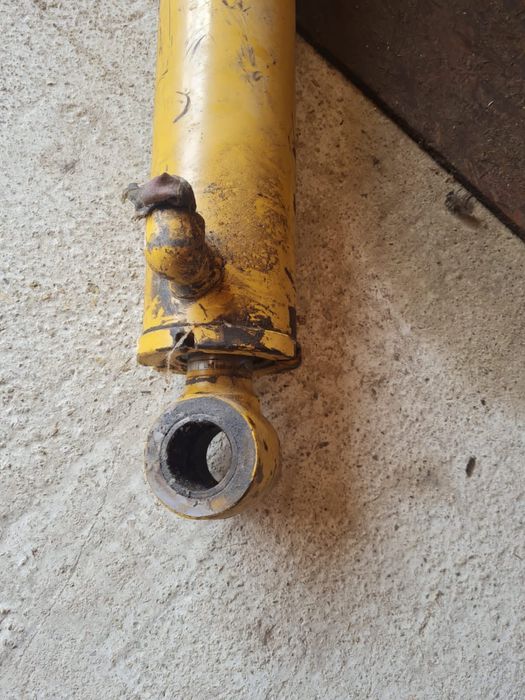 Cilindru spate buldo excavator cartepilar 428C sau D