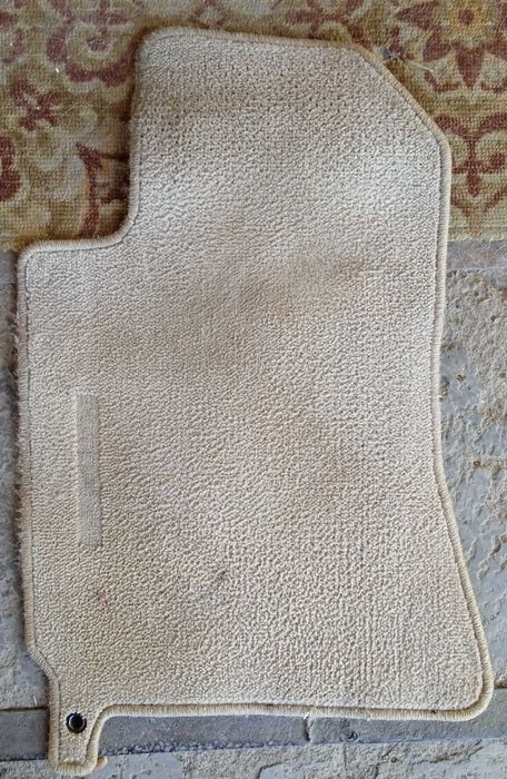 Оригинальные коврики на Subaru Forester