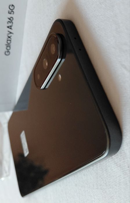Samsung A36-5G de 256Gb.Dark-Black,nou!