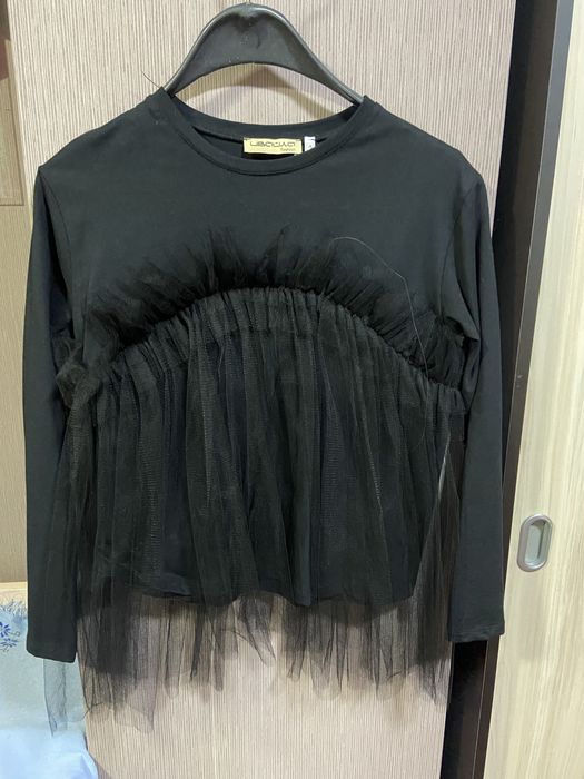 Дамска блуза с тюл