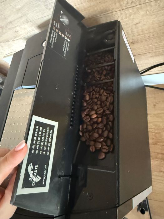 Кафемашина JURA, робот