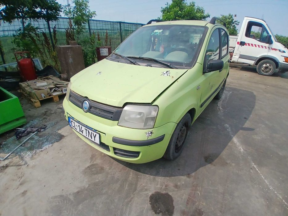 Dezmembrez fiat panda