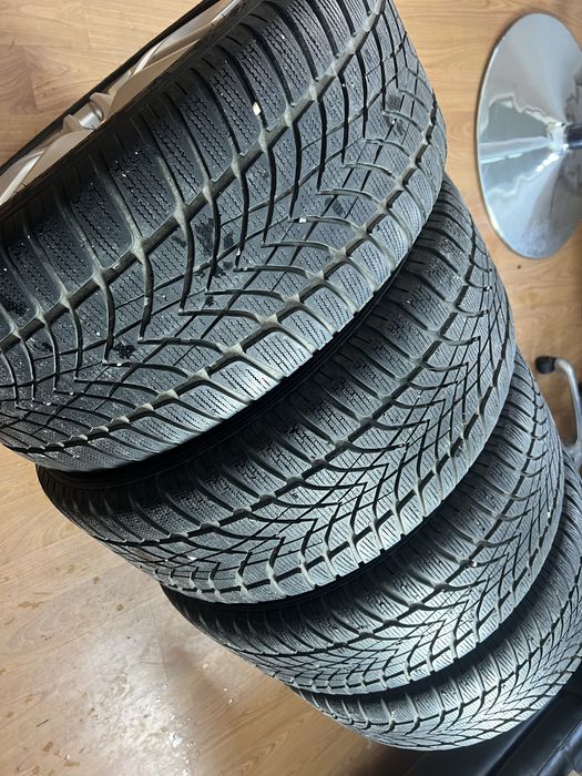 Jante E class Avantgarde MO 245 45 17 Mercedes E class W212 Orig MB