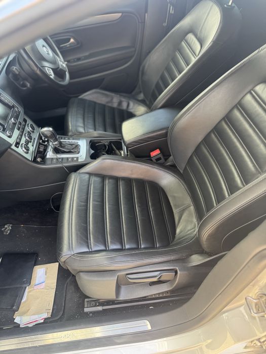 Interior , scaune piele passat cc