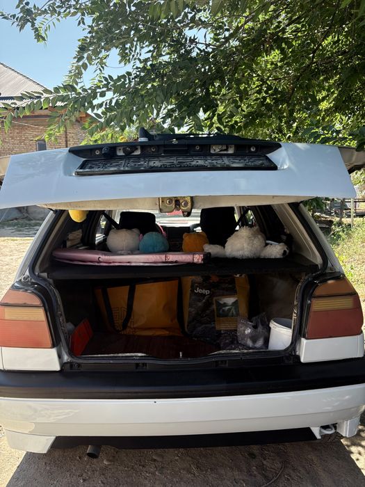 Машина Golf 1.2 аз саудасы бар