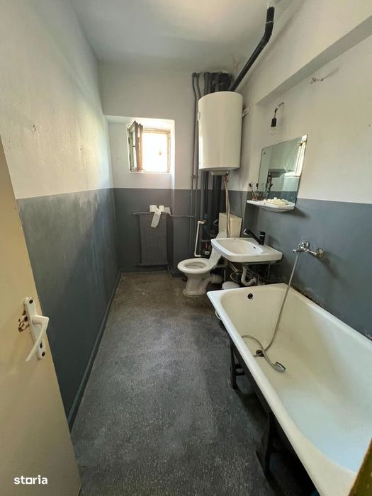 Apartament 3 camere, 2 bai, DECOMANDAT, etaj 2, bloc 1986, Granit