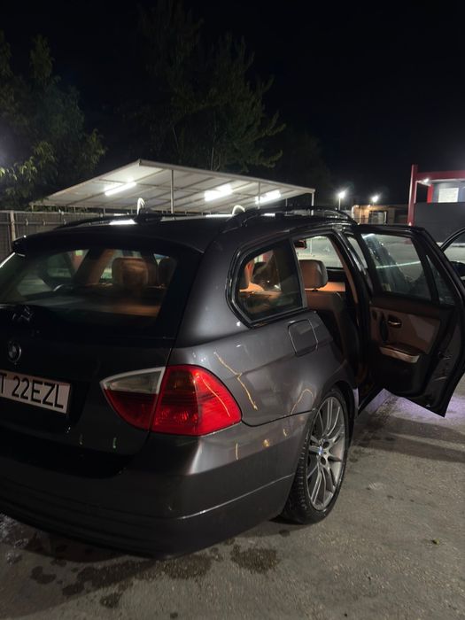 Vând BMW E91 143hpN47