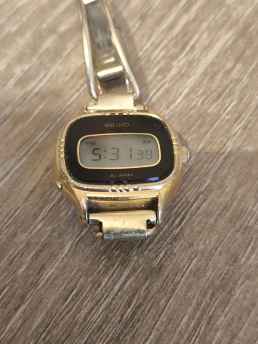 Seiko digital de dama