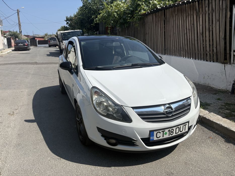 Opel corsa D 1.2 benzina