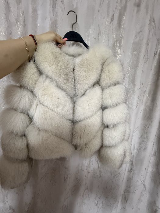 haina de blana vulpe alba