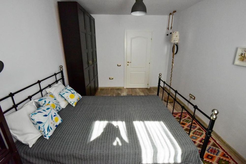 Inchiriez apartament 2 camere ultracentral Constanta
