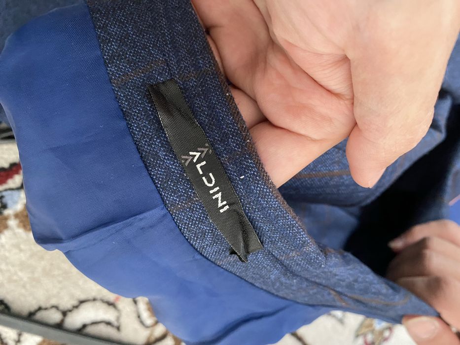 Продам костюм 50 размер