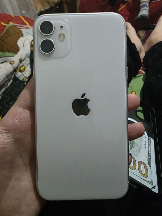 Айфон 11,без коробки