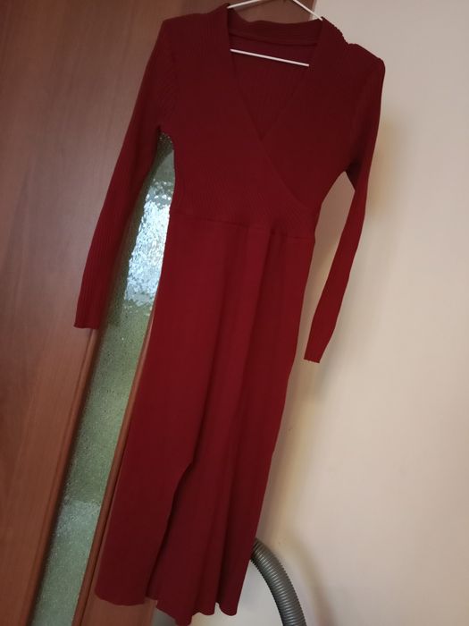 Продам платья 1000 тг