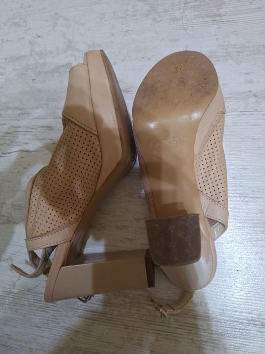 Дамски обувки-токчета.Номер-36