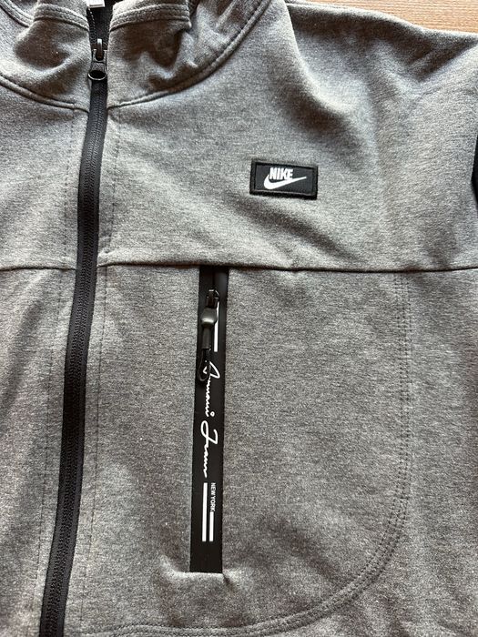 Мъжки,памучен екип Nike сиво горнище,с черно долнище