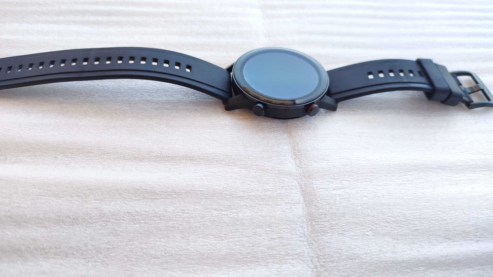 Продавам смарт-часовник Huawei Honor Magic Watch 2