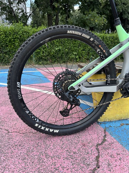 Canyon Strive 2023 M carbon (enduro nu downhill)