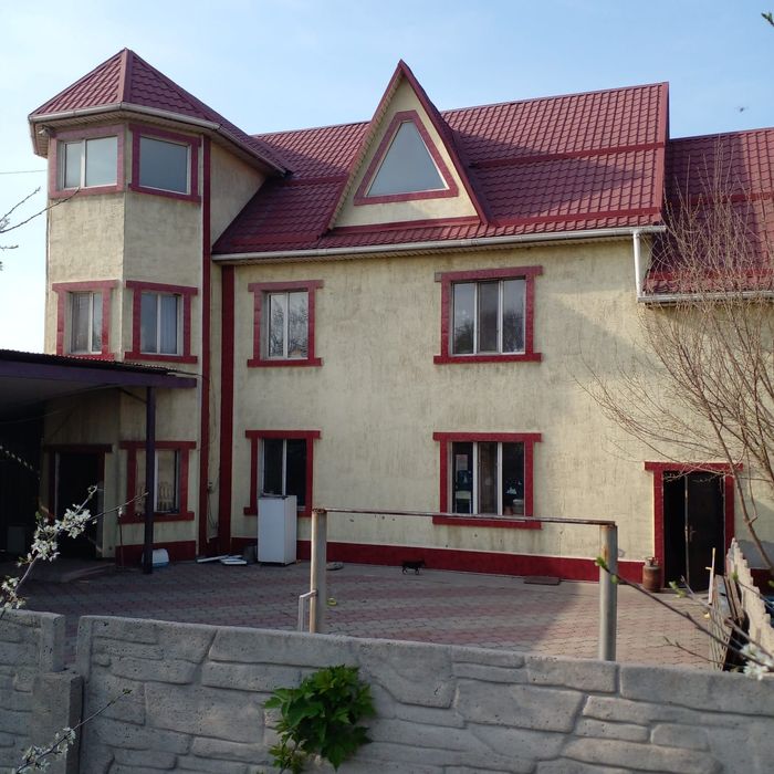 Продам дом с большим участком