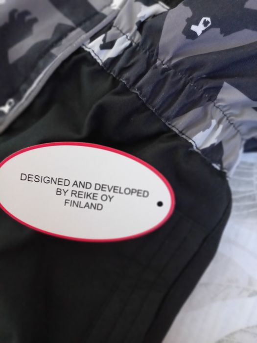 Продаётся комбинезон Reike