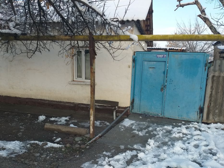 Уй сотилади 7 сотих Pargosda yoli yuzida