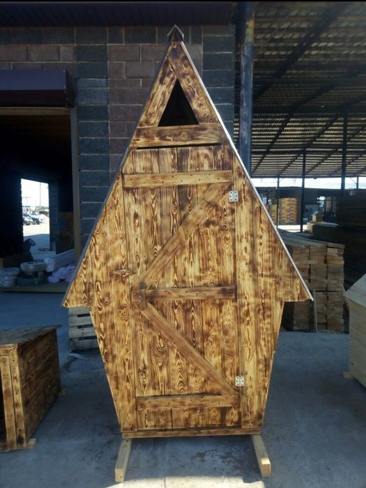 Уличный.  туалет