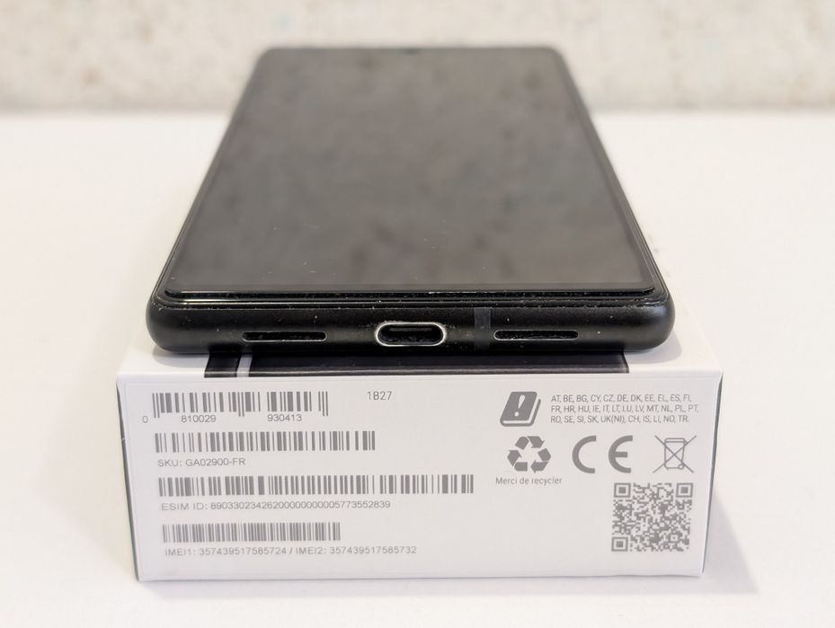 Google Pixel 6 128GB (Stormy Black) - пълен комплект с кутия + аксесоари в ТОП състояние!