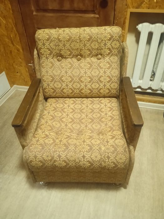 Диван и 2 кресла б/у