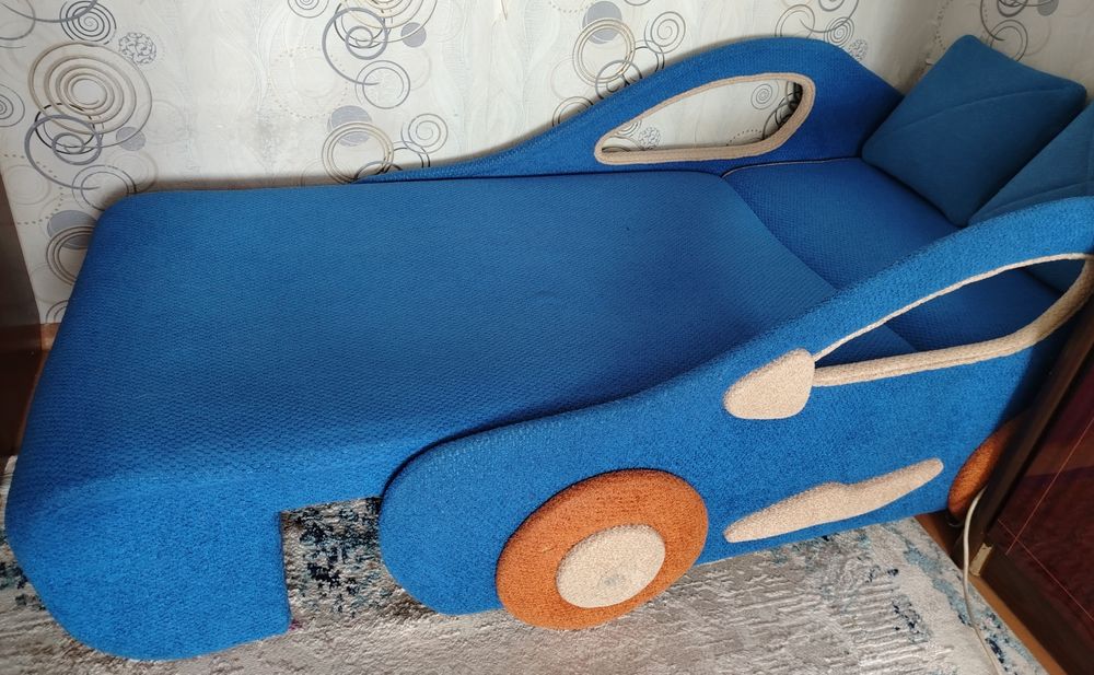 Срочно продам детский диван-кровать
