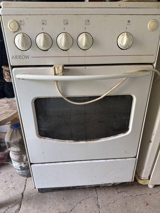 Продам газовую плиту