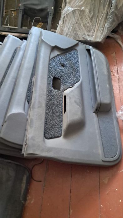 Опель фронтера дверные карты