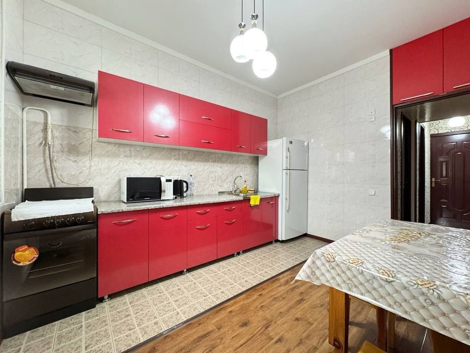 Срочно Продаётся Эльбек 2/9/9 ремоно хороший с мебелью техникой !