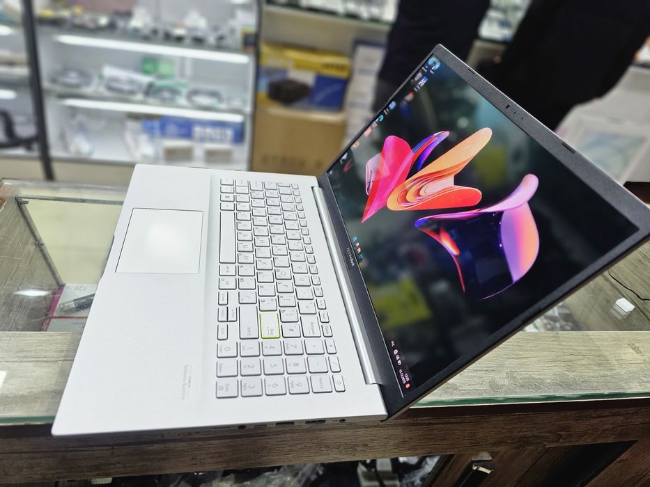Asus VivoBook OLED Core i5