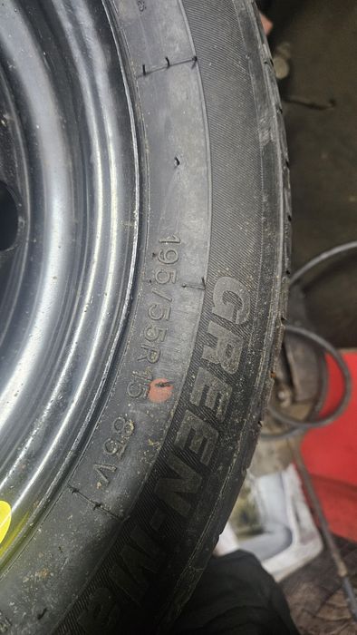 Продам диск с шинами