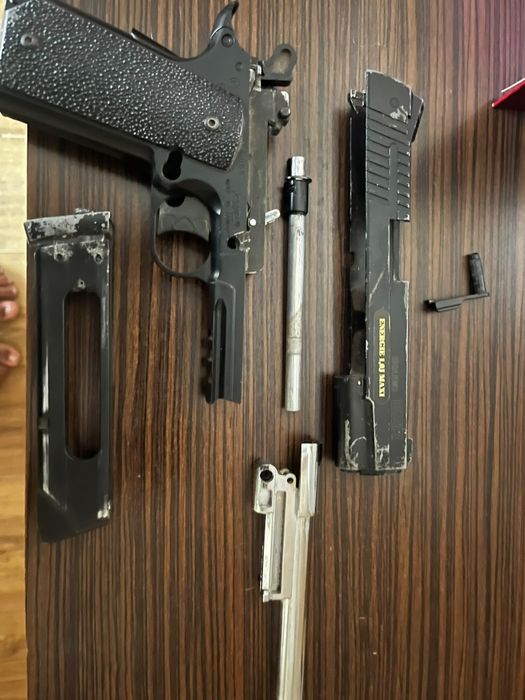 Vând pistol airsoft