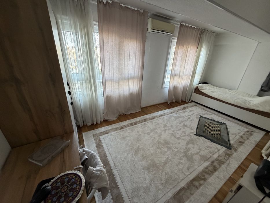 Qoratosh dom sotiladi