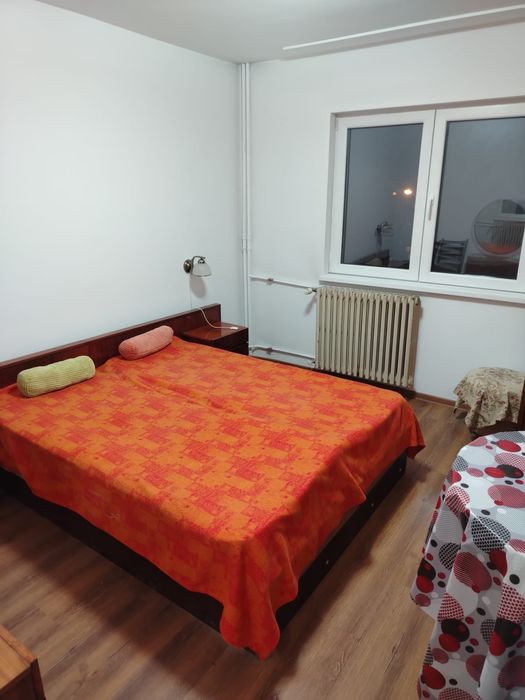 Apartament 3 camere-Ploiest Nord