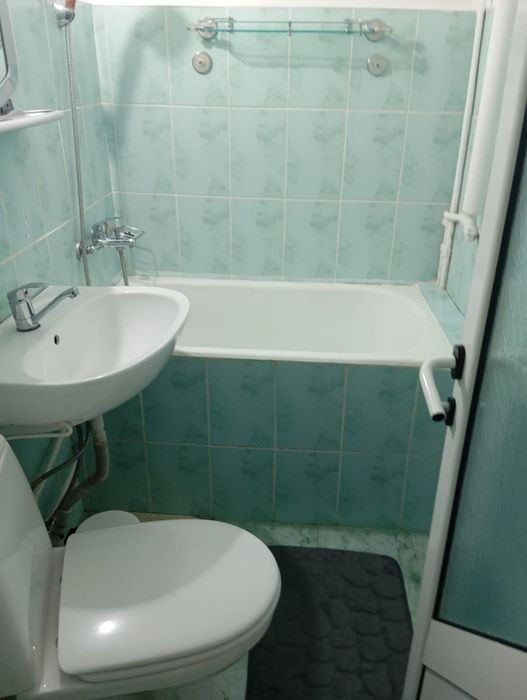 Închiriez garsonieră Nicolina 1