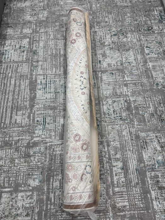 Продаю ковёр 2*3