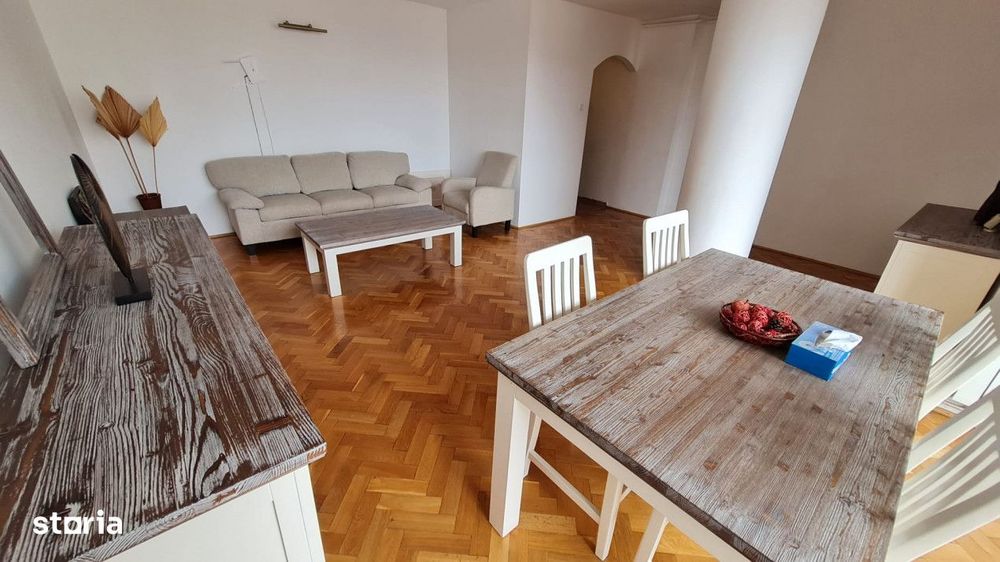 Apartament 3 camere zona Universitatea Transilvania